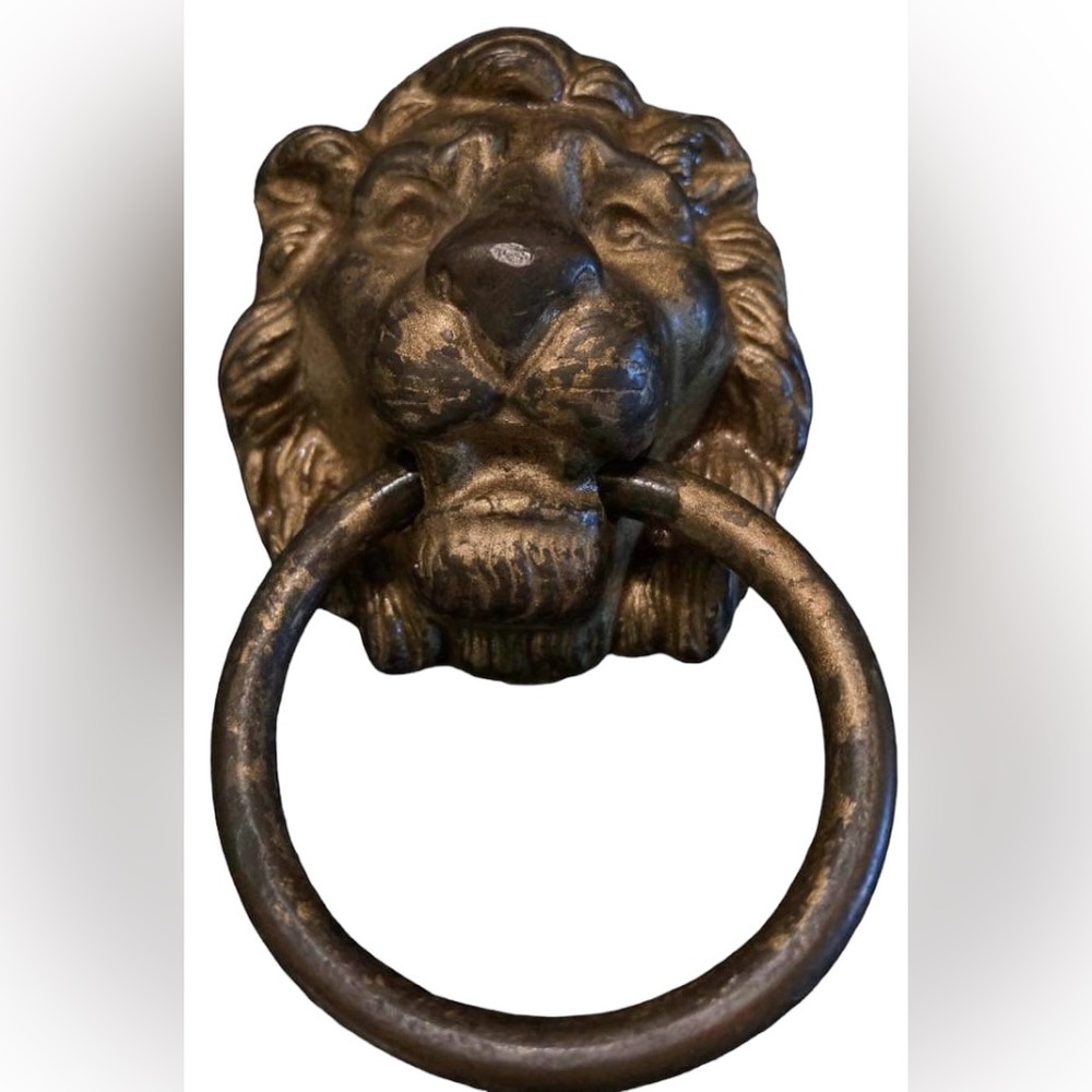 Door Knocker / Drawer Pull - Vintage Lion's Head Ring - Solid Brass - Patina